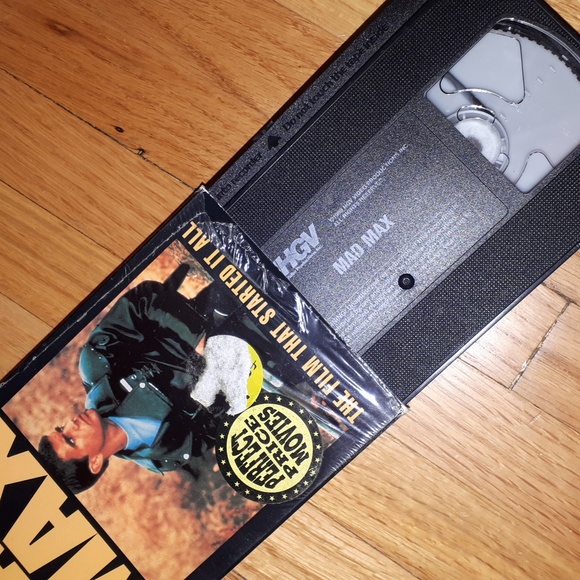 Mad Max on VHS - Picture 3 of 3